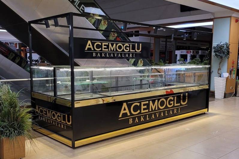 منصة عرض بقلاوة مصنعة حسب الطلب لـ Acemoğlu Baklavaları - تكيرداغ